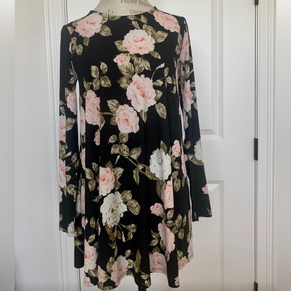 Super cute sexy Tyler tunic Show Me Your MuMu, like New, size M